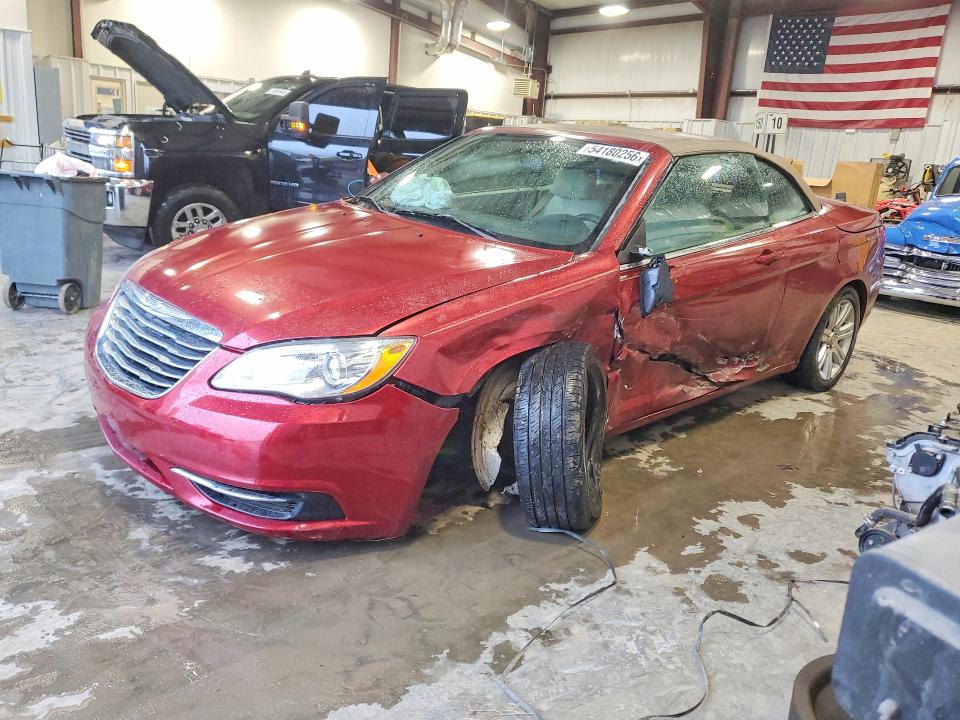 2014 Chrysler 200 მანქანა იყიდება აუქციონზე, vin: 1C3BCBEB6EN115545, აუქციონის ნომერი: 54180256