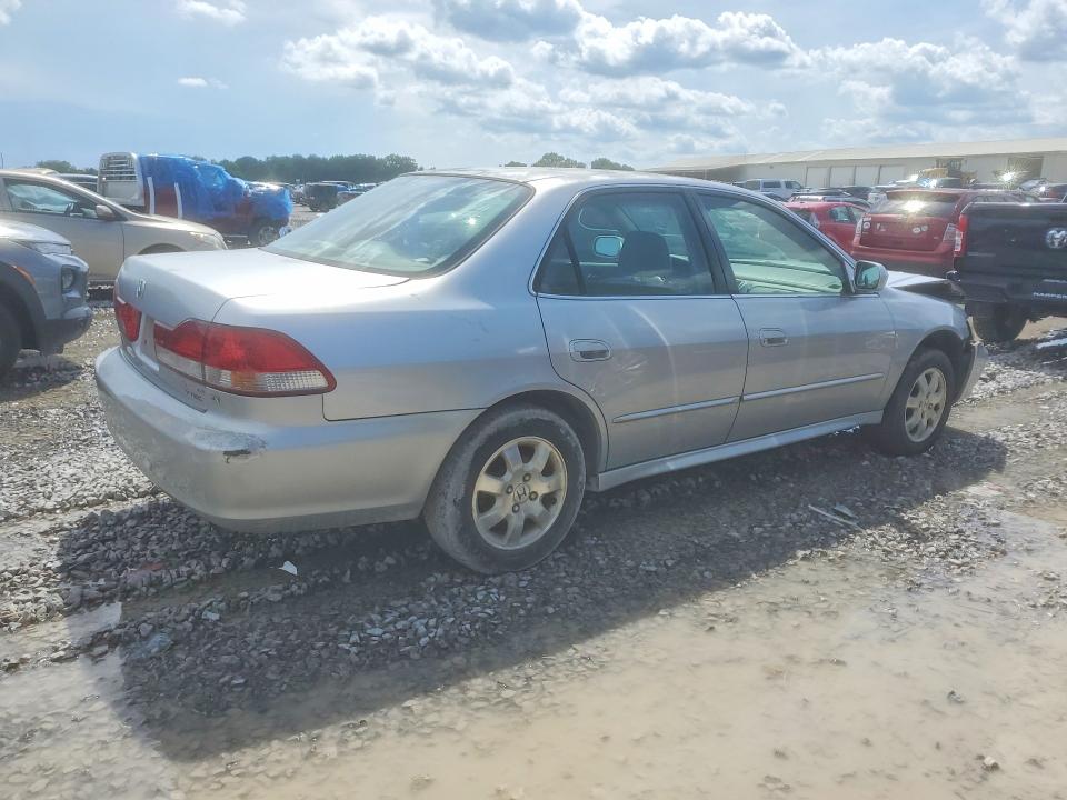 2001 Honda Accord მანქანა იყიდება აუქციონზე, vin: JHMCG55601C014305, აუქციონის ნომერი: 54976196