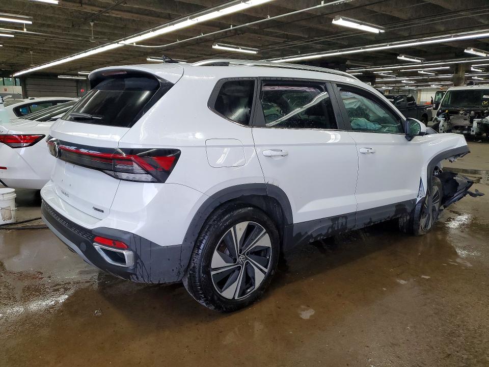 Продажа на аукционе авто 2026 Volkswagen Taos, vin: 3VVUC7B25TM022742, номер лота: 52863436