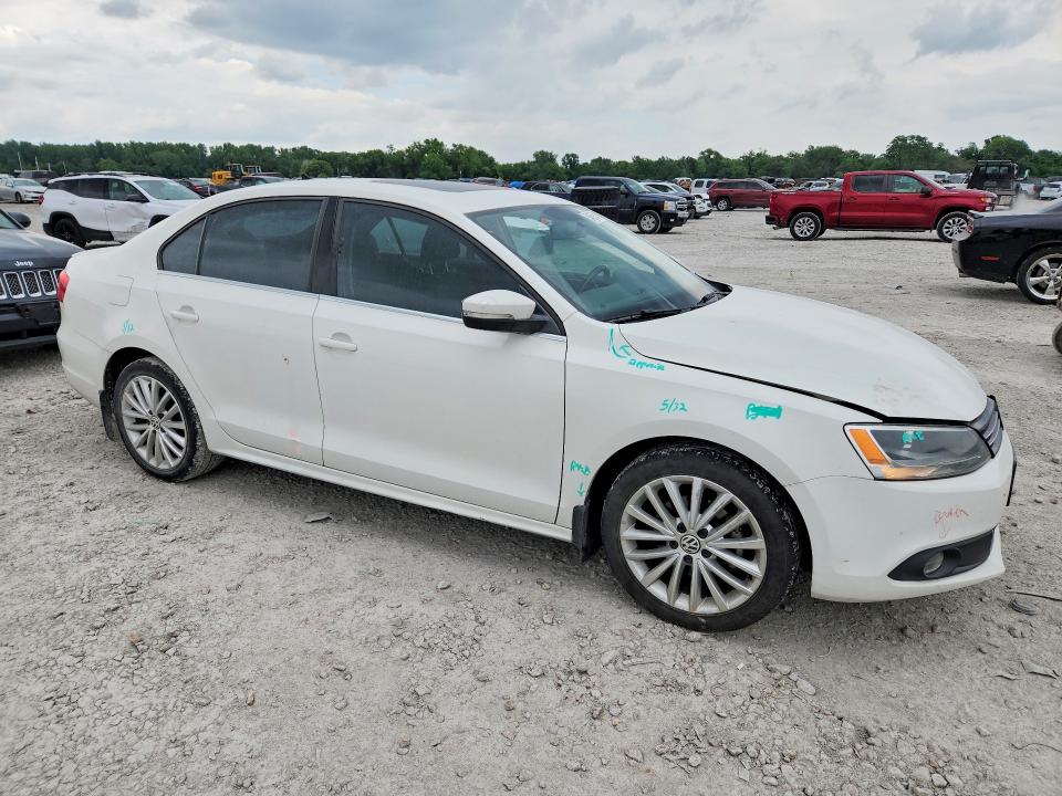 54850506 :رقم المزاد ، 3VWLL7AJ8DM275877 vin ، 2013 Volkswagen Jetta مزاد بيع