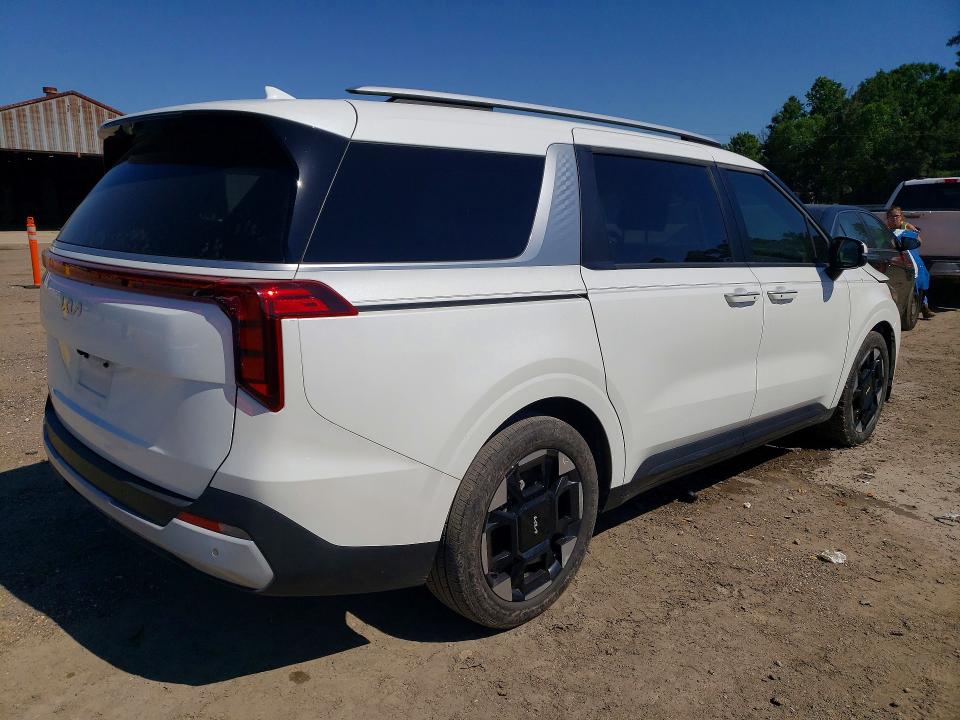 Продажа на аукционе авто 2025 Kia Carnival, vin: KNDNC5K36S6489330, номер лота: 53303156