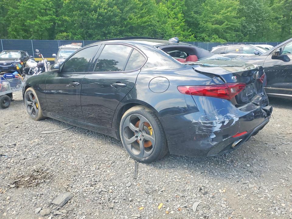 53578126 :رقم المزاد ، ZARFAEDN9J7594502 vin ، 2018 Alfa Romeo Giulia مزاد بيع