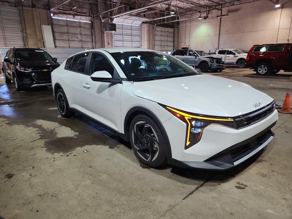 Продажа на аукционе авто 2025 Kia K4, vin: 3KPFU4DEXSE058686, номер лота: 54197076