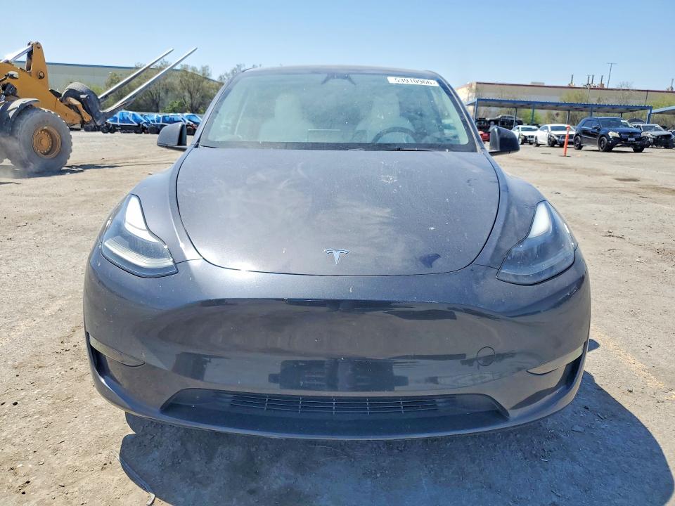 2024 Tesla Model Y მანქანა იყიდება აუქციონზე, vin: 7SAYGDED3RF084821, აუქციონის ნომერი: 53910966