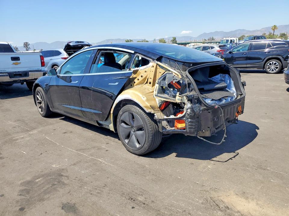 2020 Tesla Model 3 მანქანა იყიდება აუქციონზე, vin: 5YJ3E1EA2LF630145, აუქციონის ნომერი: 51902526