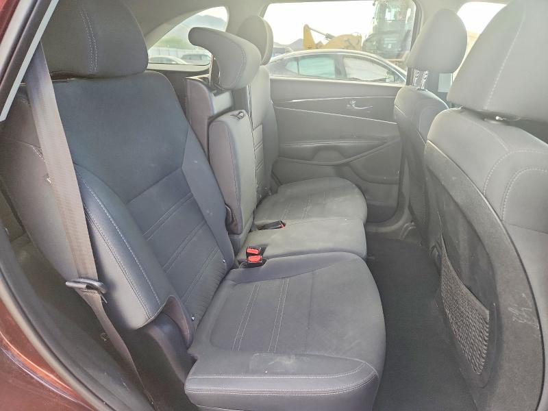 52742056 :رقم المزاد ، 5XYPGDA51KG561719 vin ، 2019 Kia Sorento مزاد بيع