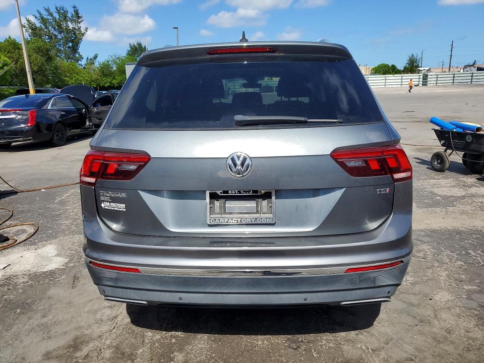 54770616 :رقم المزاد ، 3VV5B7AX8JM103574 vin ، 2018 Volkswagen Tiguan مزاد بيع