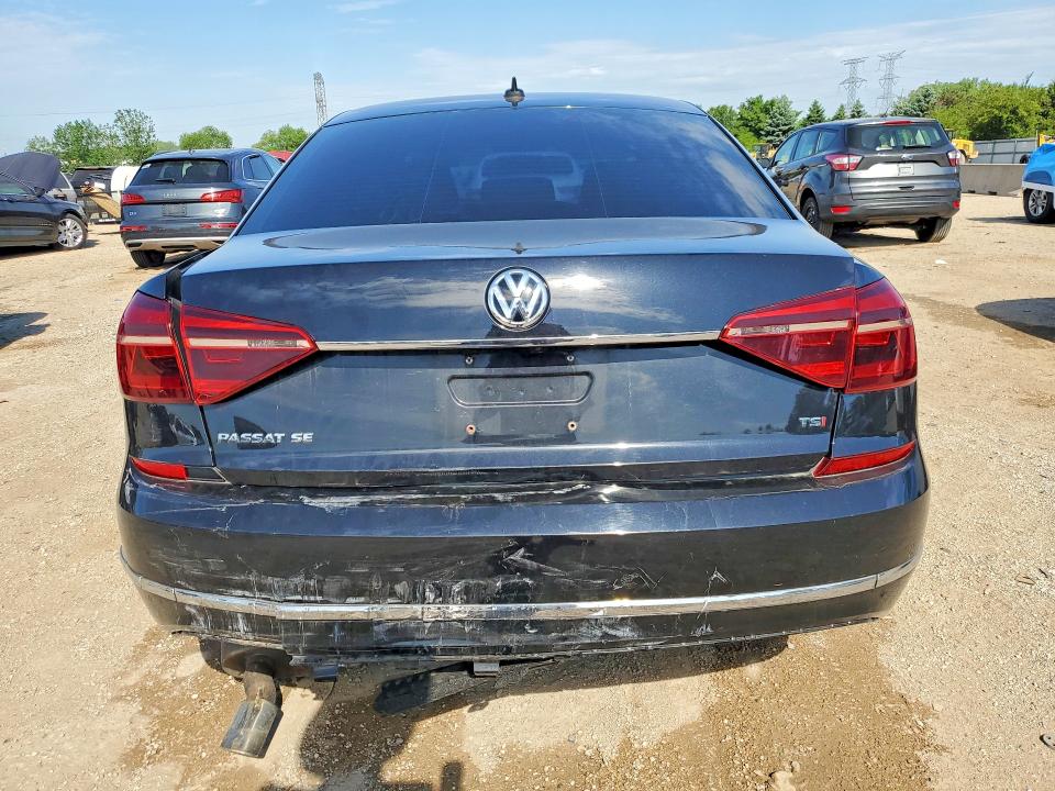 54975256 :رقم المزاد ، 1VWBT7A3XHC018434 vin ، 2017 Volkswagen Passat مزاد بيع