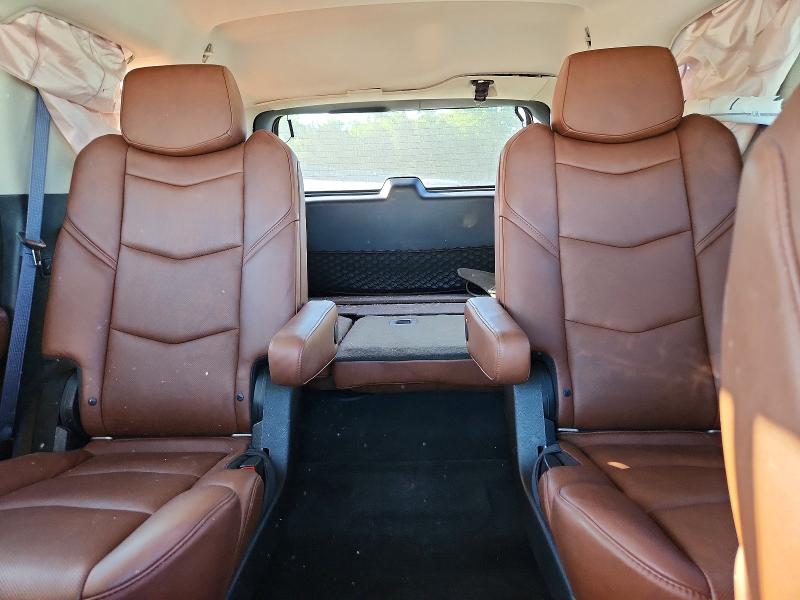 53596756 :رقم المزاد ، 1GYS4CKJ5HR135013 vin ، 2017 Cadillac Escalade مزاد بيع