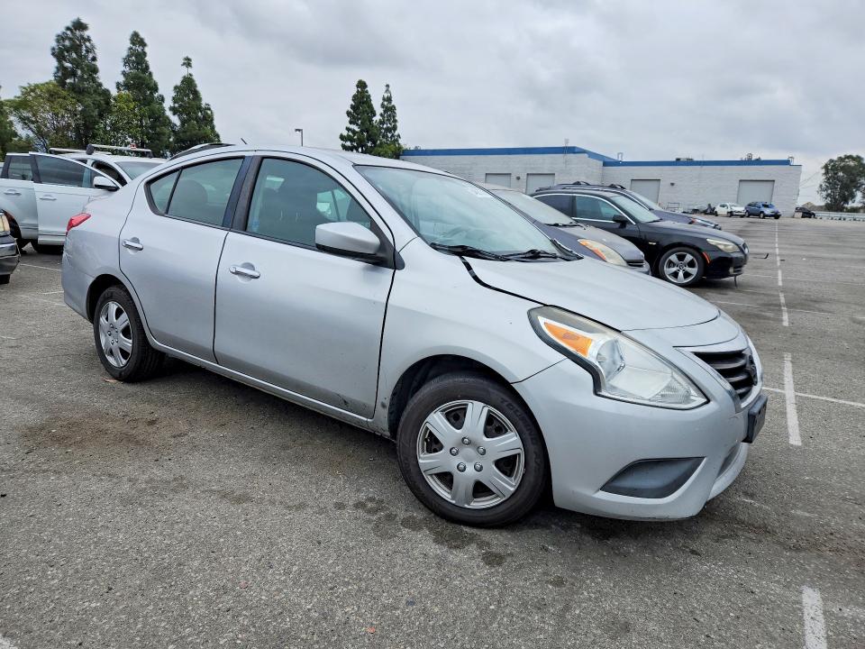 54697376 :رقم المزاد ، 3N1CN7APXGL826843 vin ، 2016 Nissan Versa مزاد بيع