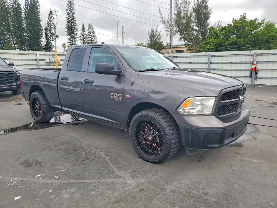 52329276 :رقم المزاد ، 1C6RR6FTXKS600606 vin ، 2019 Ram 1500 Classic مزاد بيع