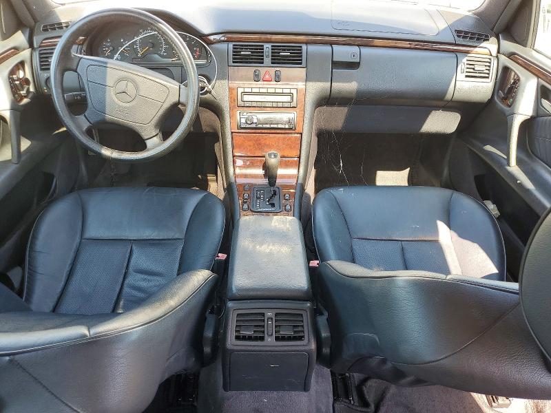 1998 Mercedes-benz E-class მანქანა იყიდება აუქციონზე, vin: WDBJF65F9WA653284, აუქციონის ნომერი: 53492546
