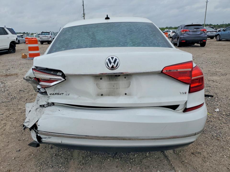 Продажа на аукционе авто 2016 Volkswagen Passat, vin: 1VWBS7A35GC026720, номер лота: 53898266