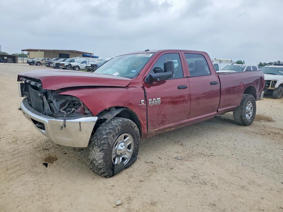 52584966 :رقم المزاد ، 3C6UR5HL2JG320296 vin ، 2018 Ram 2500 مزاد بيع