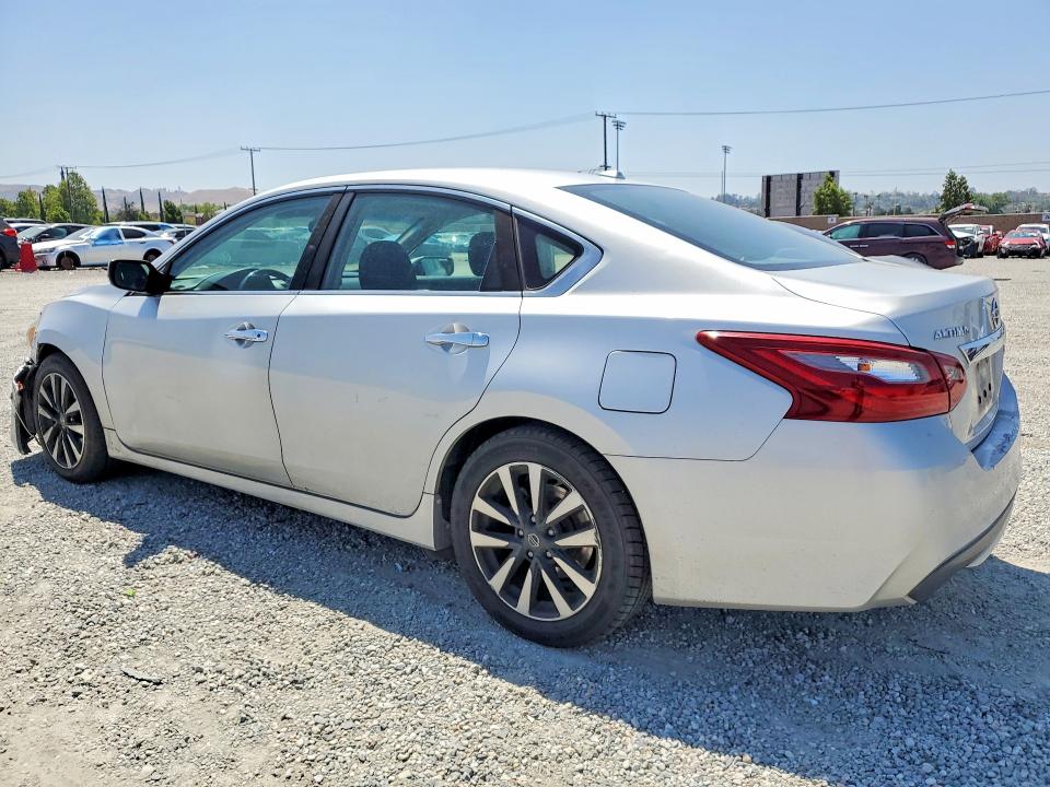 2018 Nissan Altima მანქანა იყიდება აუქციონზე, vin: 1N4AL3AP7JC154087, აუქციონის ნომერი: 53853376