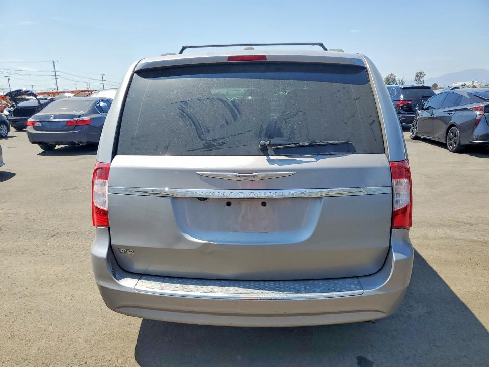 53467876 :رقم المزاد ، 2C4RC1BG8DR630052 vin ، 2013 Chrysler Town & Country مزاد بيع