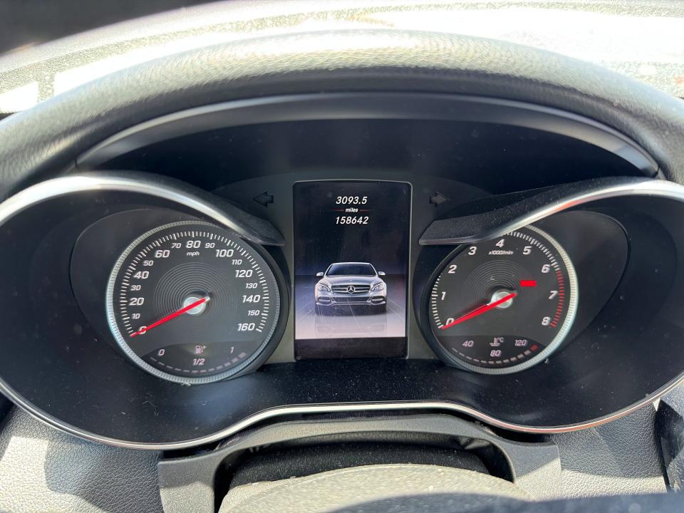 53887646 :رقم المزاد ، 55SWF4JB2FU044736 vin ، 2015 Mercedes-benz C مزاد بيع