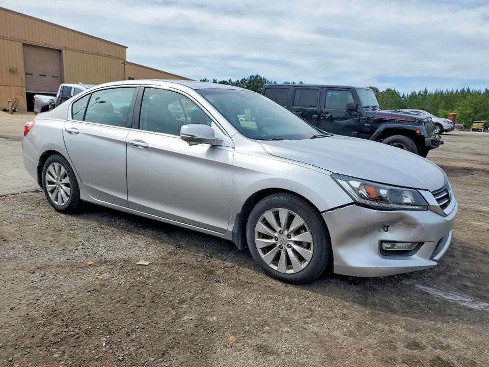 2013 Honda Accord მანქანა იყიდება აუქციონზე, vin: 1HGCR2F88DA102126, აუქციონის ნომერი: 53093536