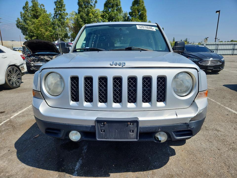 52876646 :رقم المزاد ، 1J4NT1GA8BD267037 vin ، 2011 Jeep Patriot مزاد بيع