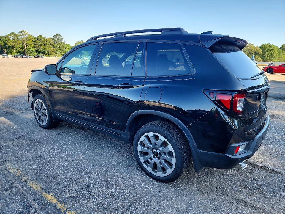 53592786 :رقم المزاد ، 5FNYF8H89SB014168 vin ، 2025 Honda Passport مزاد بيع