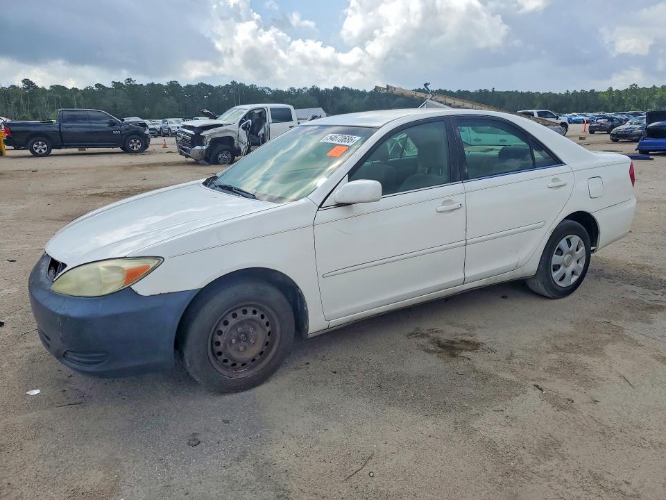 54670686 :رقم المزاد ، 4T1BE32K64U281693 vin ، 2004 Toyota Camry مزاد بيع