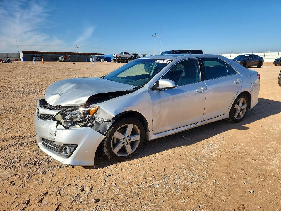 55073246 :رقم المزاد ، 4T1BF1FK4CU617562 vin ، 2012 Toyota Camry مزاد بيع