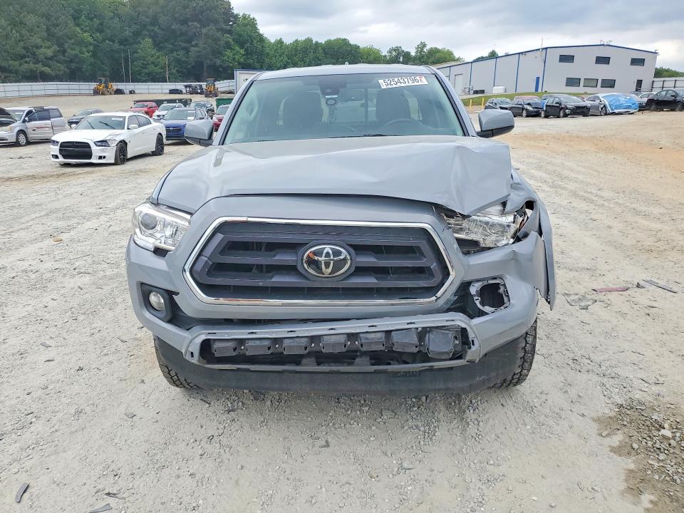 52543796 :رقم المزاد ، 3TYSZ5AN5MT046436 vin ، 2021 Toyota Tacoma مزاد بيع