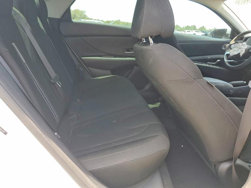 Продажа на аукционе авто 2022 Hyundai Elantra, vin: 5NPLM4AG7NH067015, номер лота: 52699086