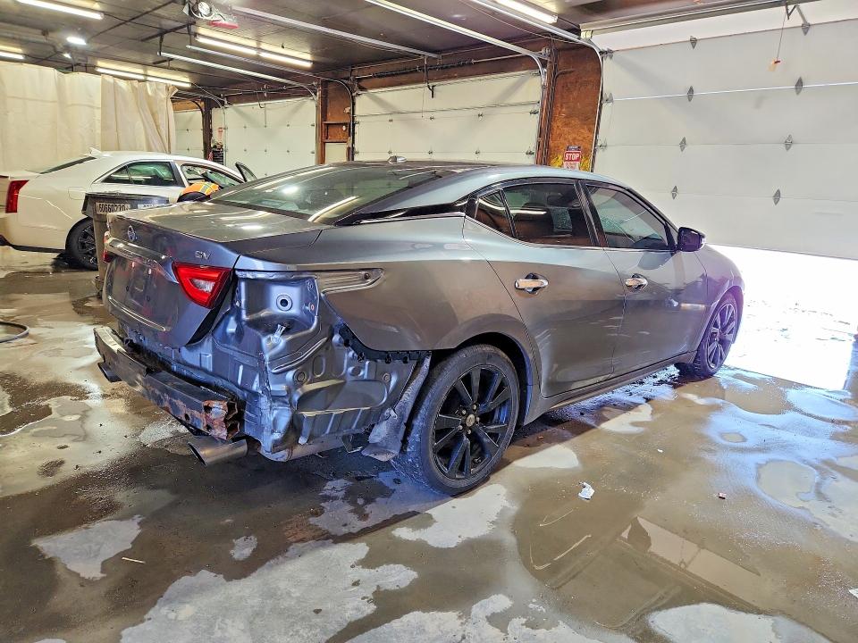 51852696 :رقم المزاد ، 1N4AA6AP7JC391072 vin ، 2018 Nissan Maxima مزاد بيع