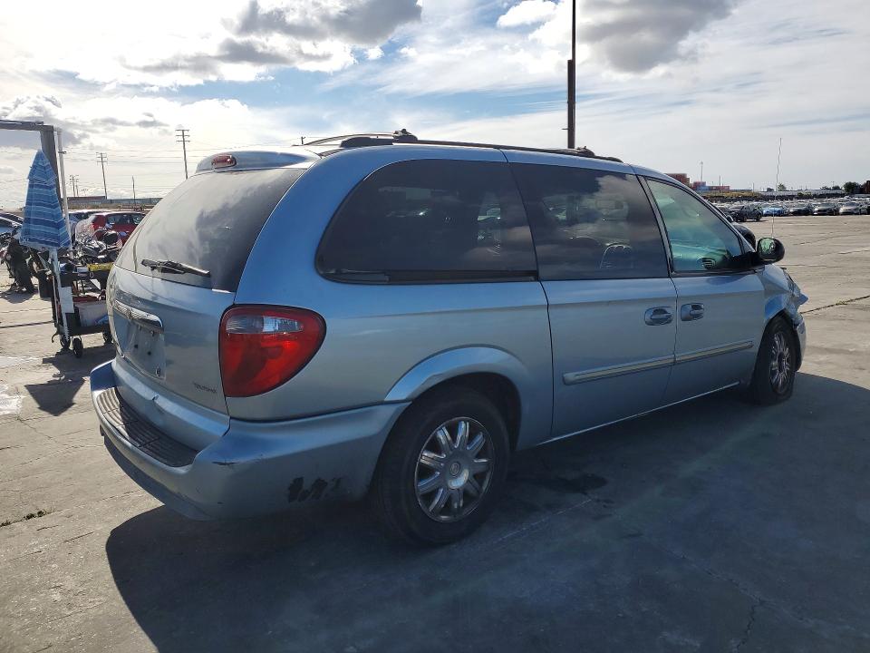 52087386 :رقم المزاد ، 2C4GP54L35R417492 vin ، 2005 Chrysler Town & Country مزاد بيع