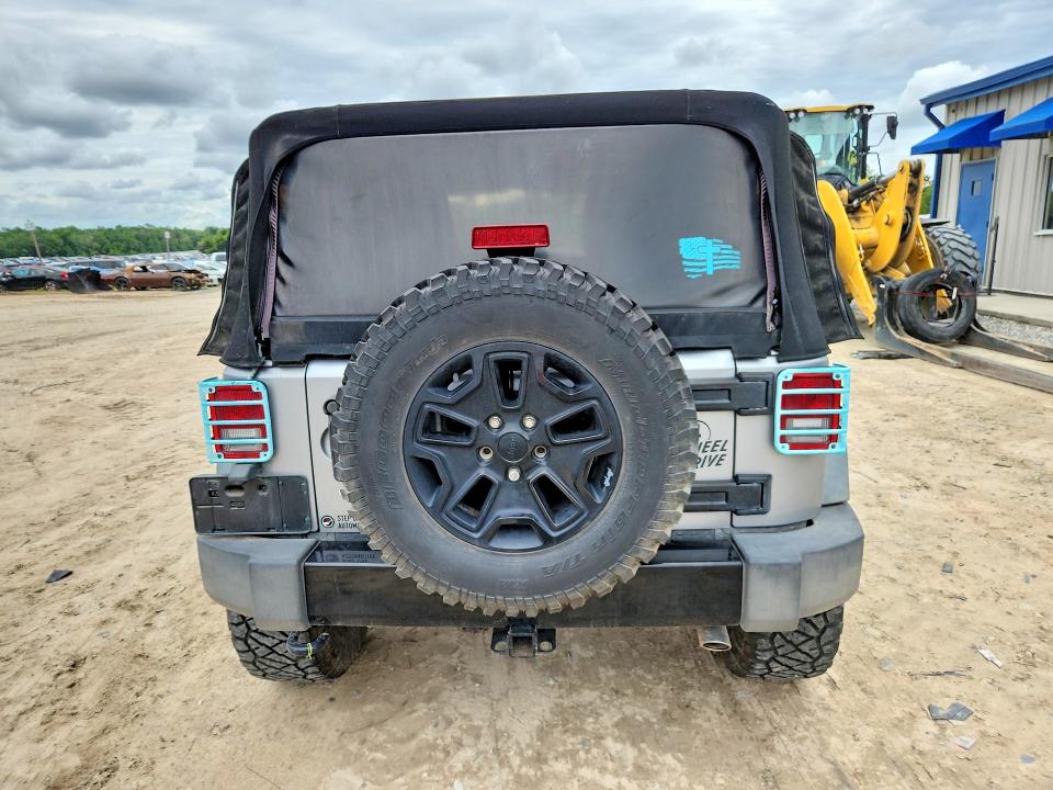 55208676 :رقم المزاد ، 1C4AJWAG6FL620715 vin ، 2015 Jeep Wrangler مزاد بيع