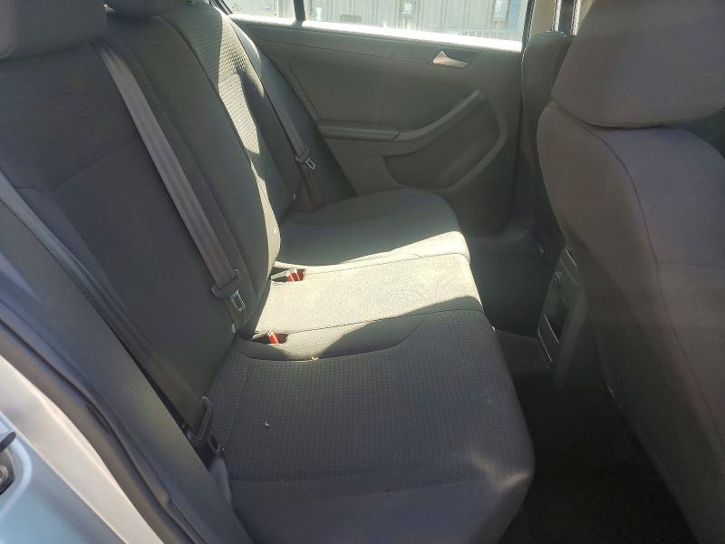 53613596 :رقم المزاد ، 3VW2K7AJ9FM418112 vin ، 2015 Volkswagen Jetta مزاد بيع