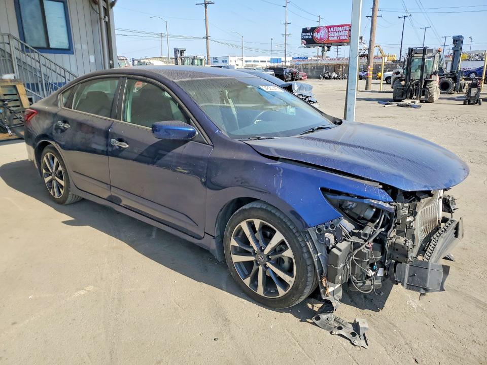 Продаж на аукціоні авто 2017 Nissan Altima, vin: 1N4AL3AP9HC161035, номер лоту: 54520546