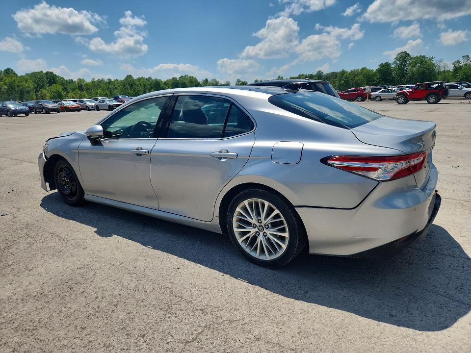 Продаж на аукціоні авто 2018 Toyota Camry, vin: 4T1B11HK3JU038099, номер лоту: 53877236