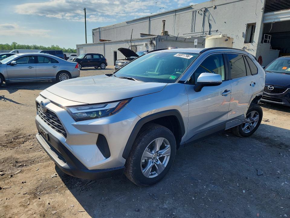 Auction sale of the 2024 Toyota Rav4 Hybrid, vin: JTMRWRFV8RJ060063, lot number: 55001796