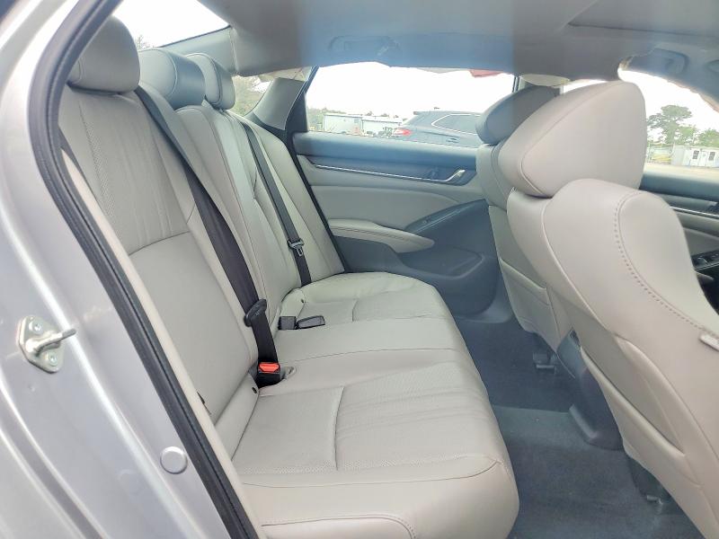 Продажа на аукционе авто 2020 Honda Accord, vin: 1HGCV1F5XLA102672, номер лота: 55274106