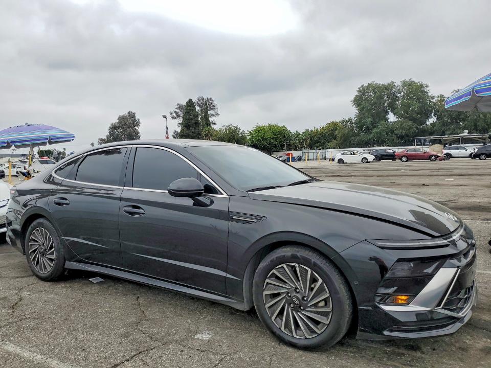 Продажа на аукционе авто 2024 Hyundai Sonata Hybrid, vin: KMHL54JJ7RA094040, номер лота: 53656796
