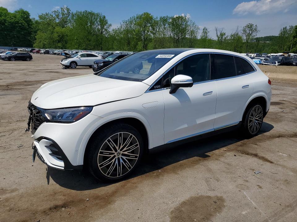 54059386 :رقم المزاد ، 4JGGM1CB0SA066899 vin ، 2025 Mercedes-benz Eqe Suv مزاد بيع