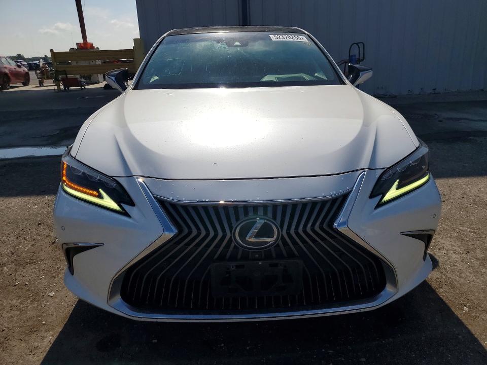 52378256 :رقم المزاد ، 58ABZ1B15KU029522 vin ، 2019 Lexus Es مزاد بيع