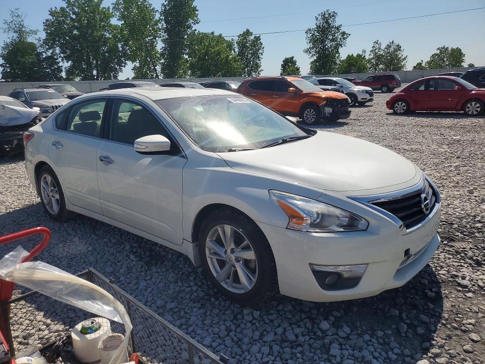 2015 Nissan Altima მანქანა იყიდება აუქციონზე, vin: 1N4AL3AP2FN356766, აუქციონის ნომერი: 54486066