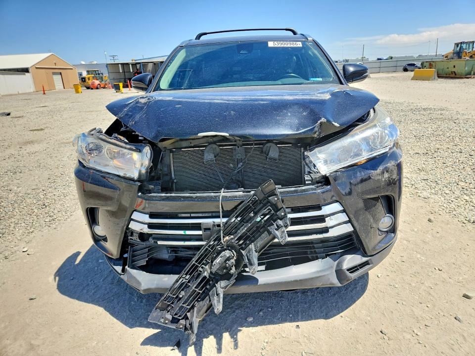 53900986 :رقم المزاد ، 5TDJZRFH1JS829492 vin ، 2018 Toyota Highlander مزاد بيع
