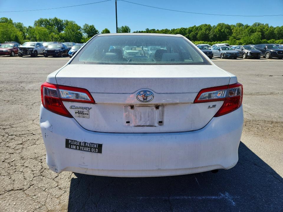 53284726 :رقم المزاد ، 4T1BF1FK2CU570242 vin ، 2012 Toyota Camry مزاد بيع