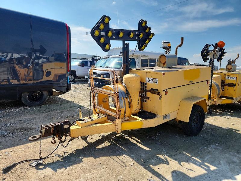52690466 :رقم المزاد ، 1T9US0617XS055297 vin ، 2000 Team Fenex Unknown مزاد بيع