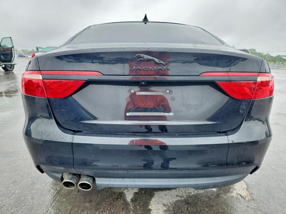 52613146 :رقم المزاد ، SAJBD4BN9HCY32252 vin ، 2017 Jaguar Xf مزاد بيع