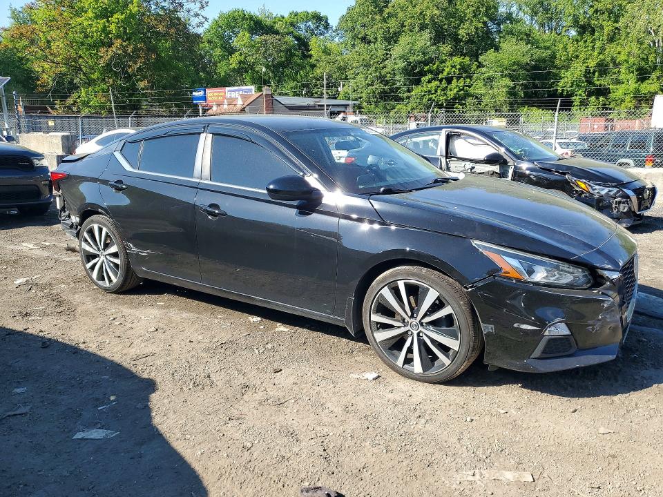 53337396 :رقم المزاد ، 1N4BL4CV1KC138006 vin ، 2019 Nissan Altima مزاد بيع