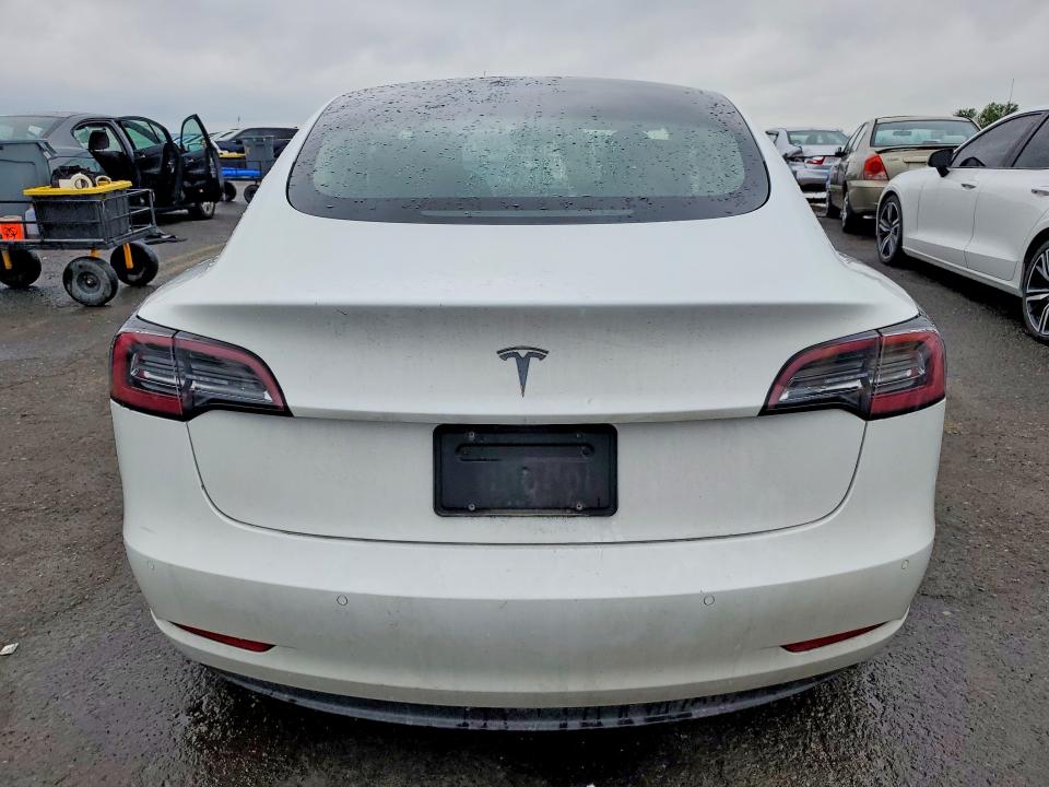 52175146 :رقم المزاد ، 5YJ3E1EA2MF078051 vin ، 2021 Tesla Model 3 مزاد بيع