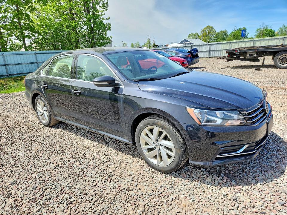 54151146 :رقم المزاد ، 1VWBA7A34JC002662 vin ، 2018 Volkswagen Passat مزاد بيع