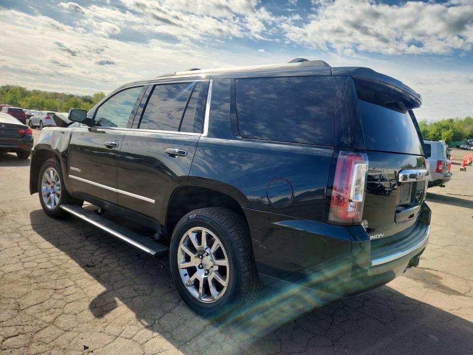 52916096 :رقم المزاد ، 1GKS2CKJ9FR611406 vin ، 2015 Gmc Yukon مزاد بيع