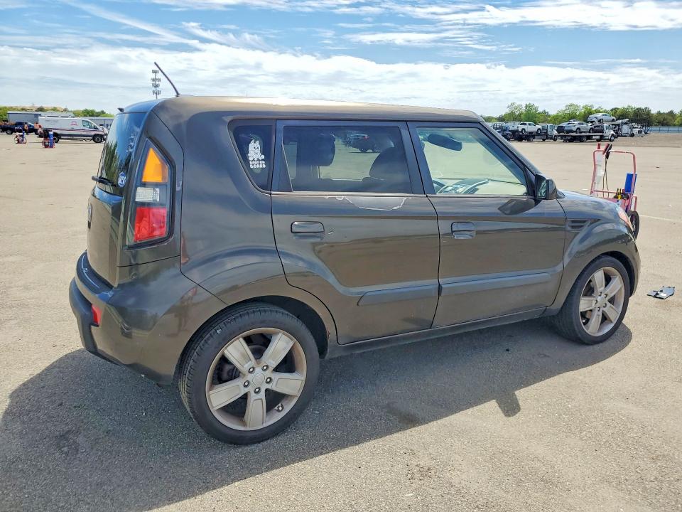2010 Kia Soul მანქანა იყიდება აუქციონზე, vin: KNDJT2A20A7094784, აუქციონის ნომერი: 54812156