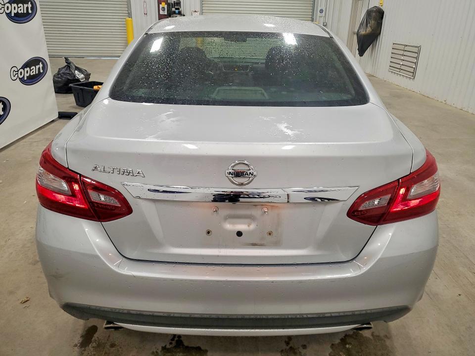 52568646 :رقم المزاد ، 1N4AL3APXJC258119 vin ، 2018 Nissan Altima مزاد بيع